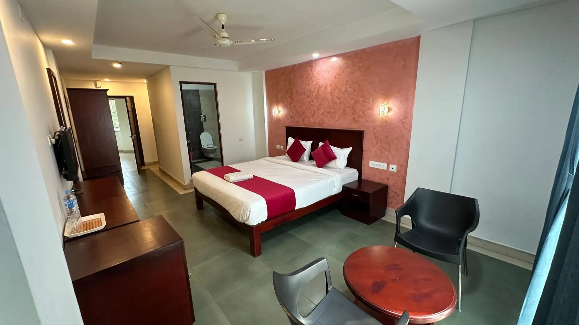 Crystal Inn Kalpetta 3*,  India