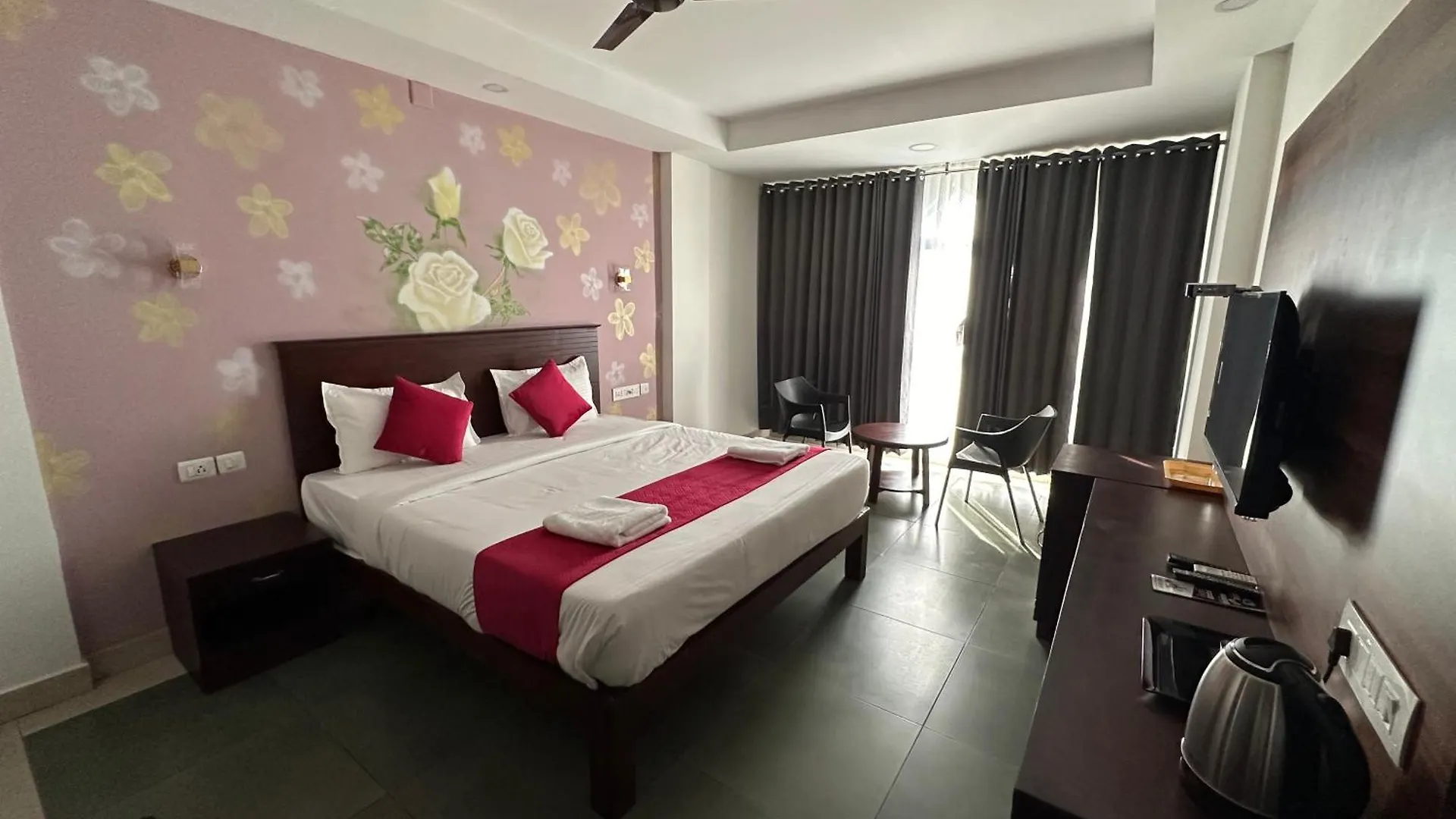 Crystal Inn Kalpetta