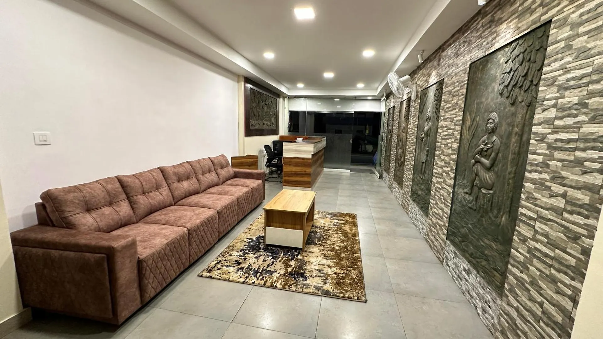 Crystal Inn Kalpetta Hotel