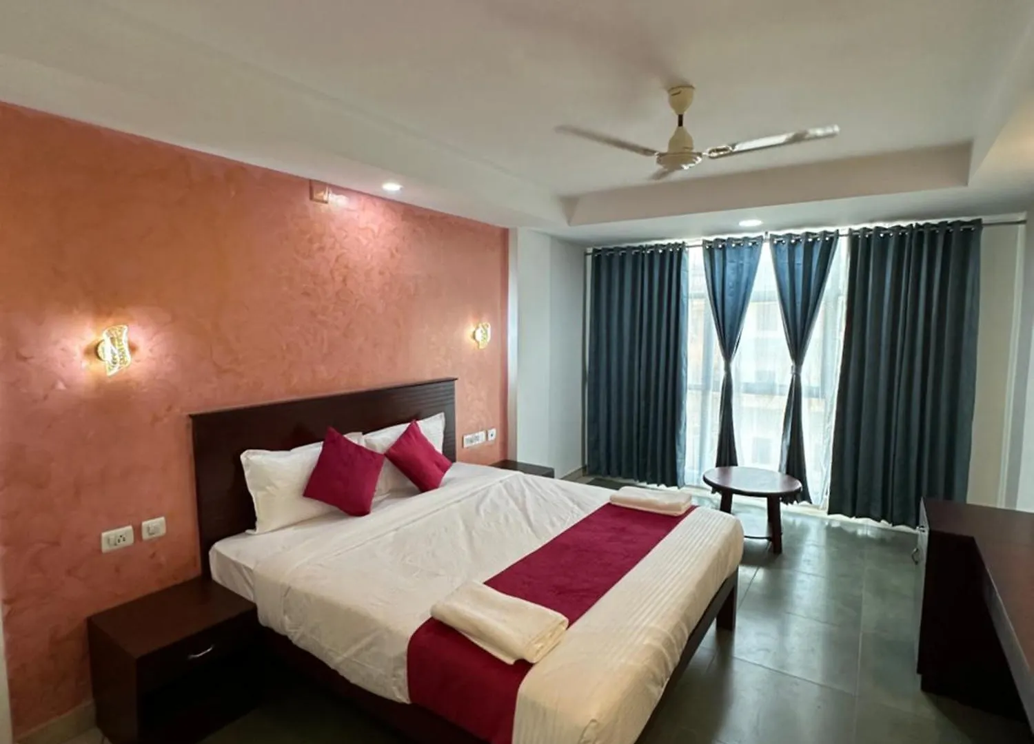 Crystal Inn Kalpetta Hotel