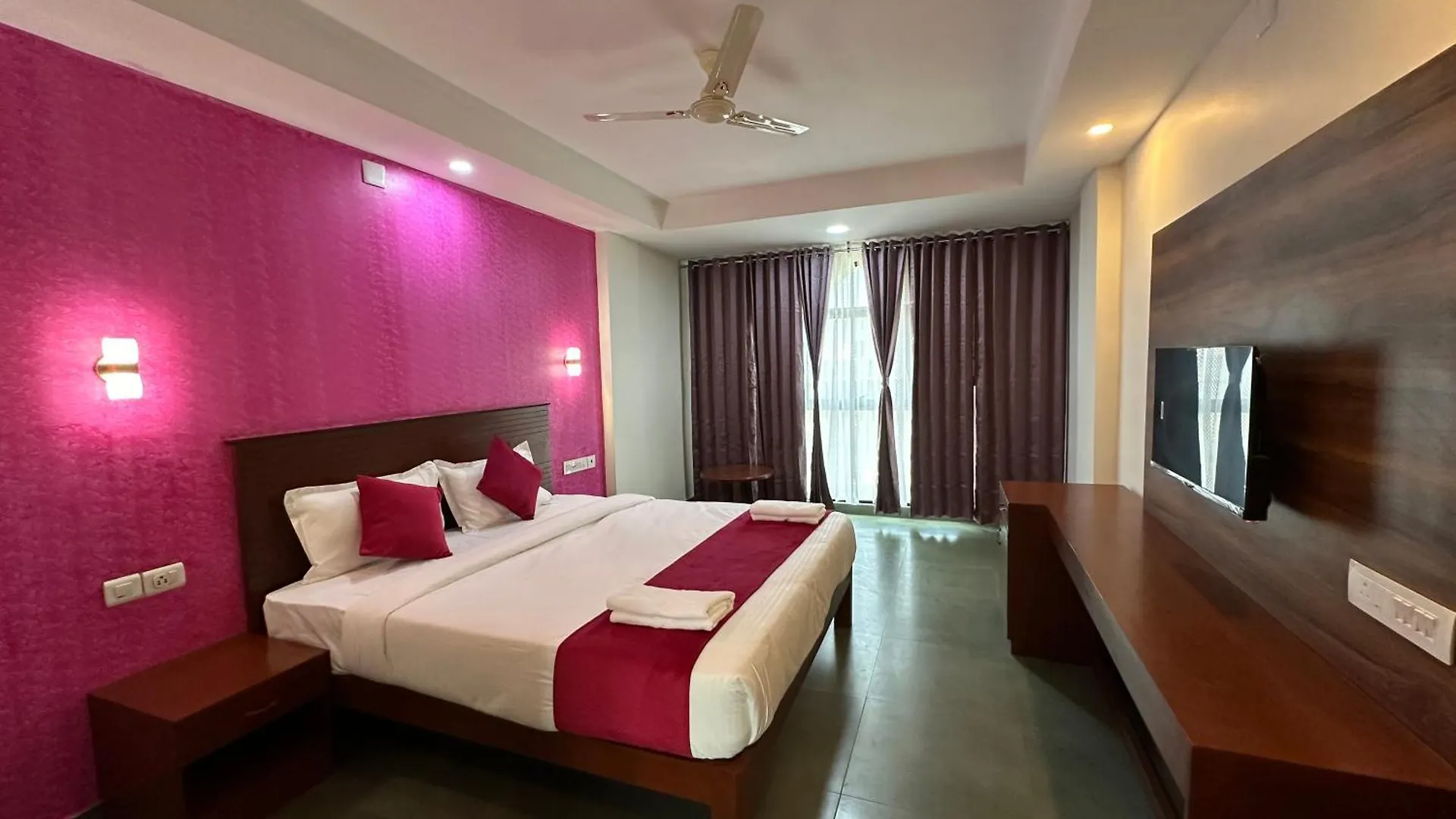 Crystal Inn Kalpetta